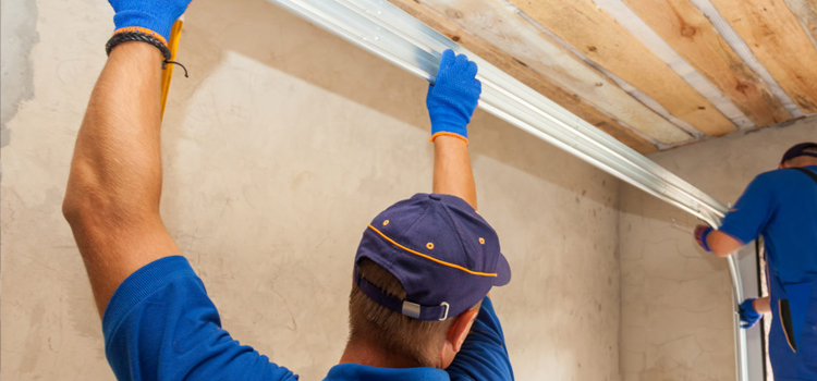 commercial overhead garage door repair in West Modesto